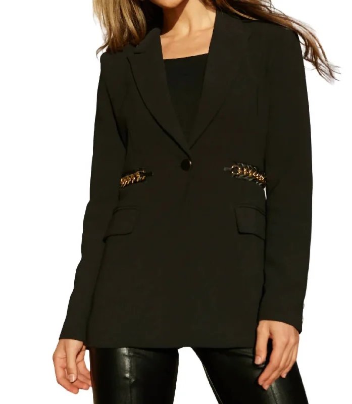 Circe Jacket In Black